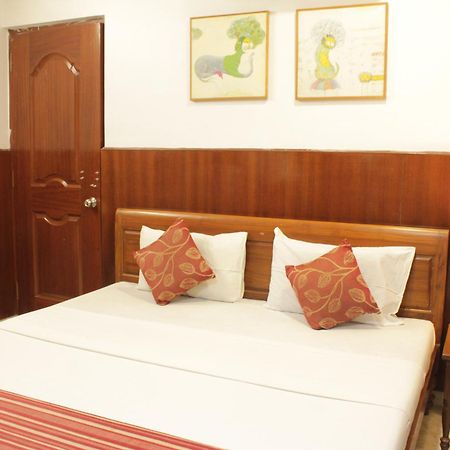 Bed and Breakfast Happy Planet Chennai Esterno foto