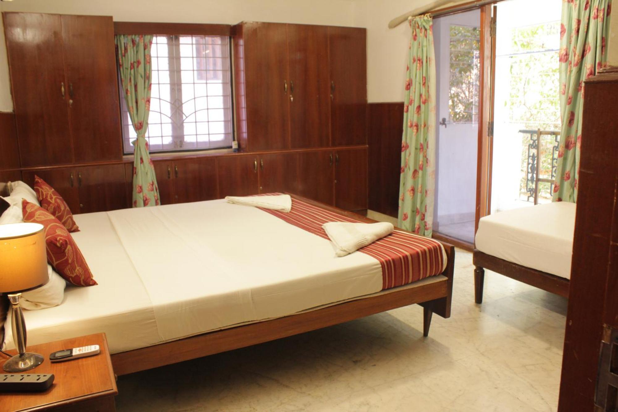 Bed and Breakfast Happy Planet Chennai Esterno foto